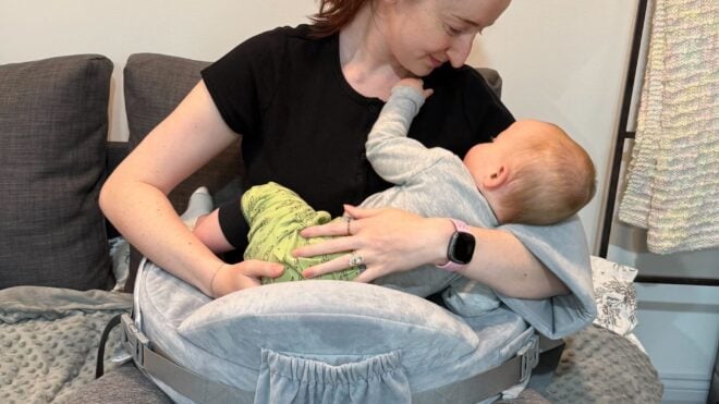 Ileana momcozy nursing pillow