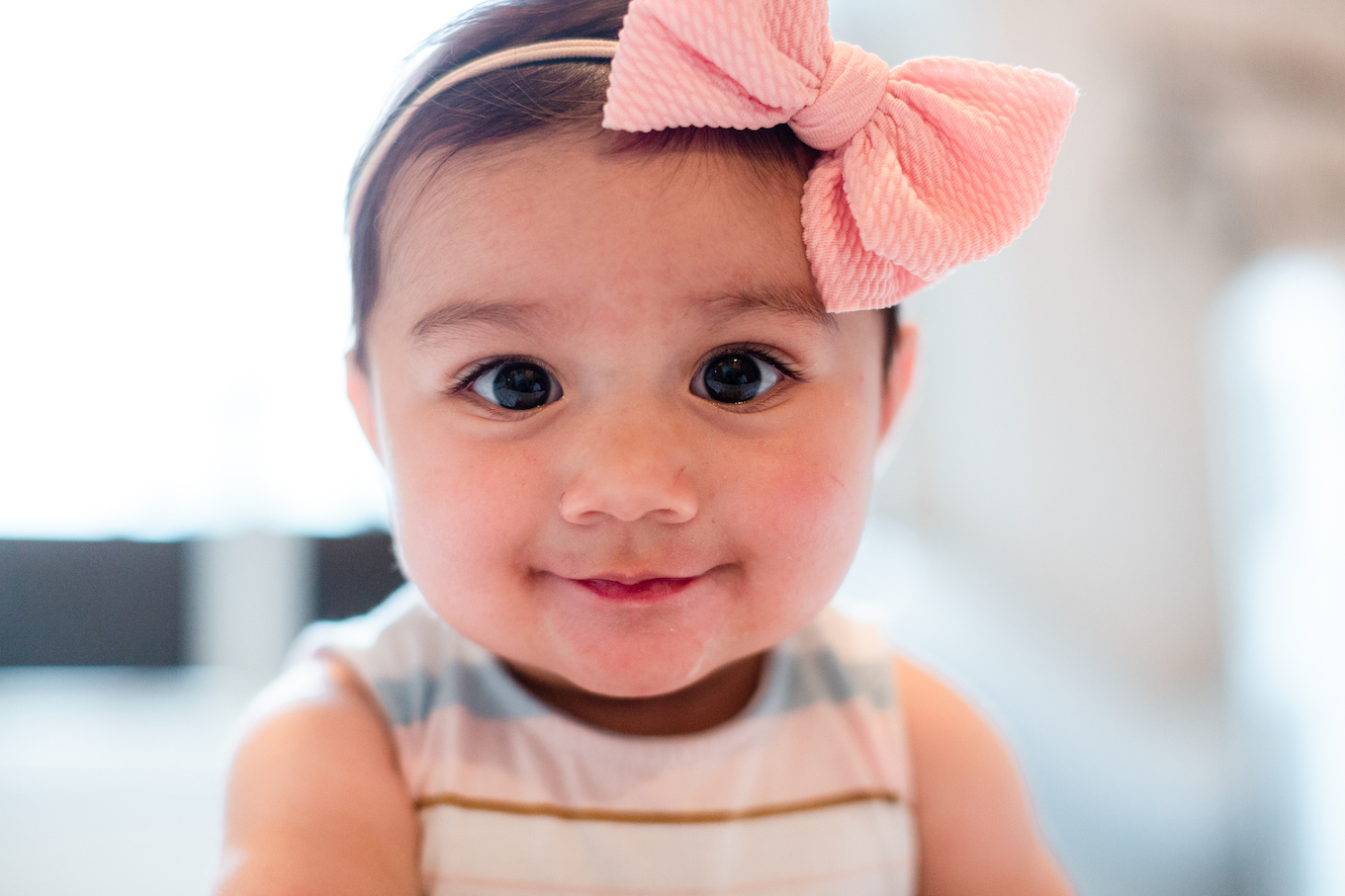 Baby girl with a bow headband